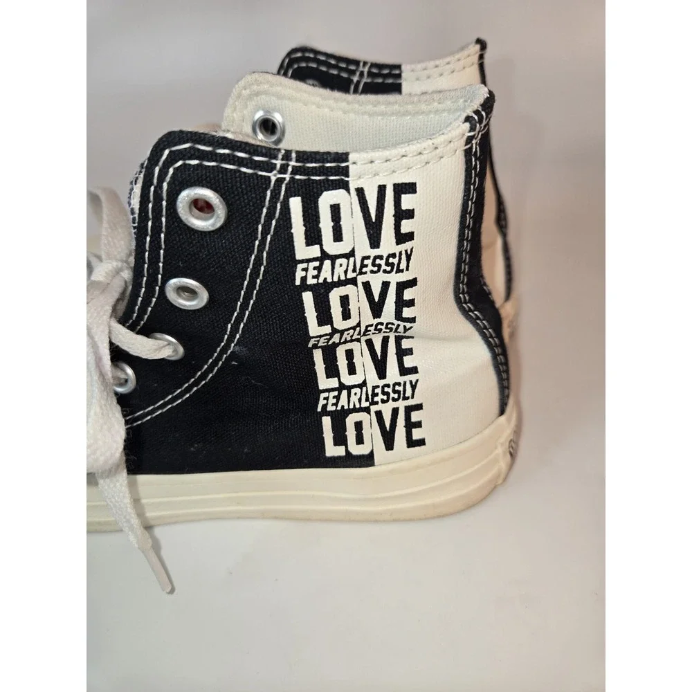 Converse‎ Love Fearlessly Yourself First US 13 Black White Red Heart, Kids